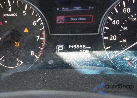 2014 Nissan Pathfinder S z USA, uszkodzony, nr VIN 5N1AR2MM3EC689732